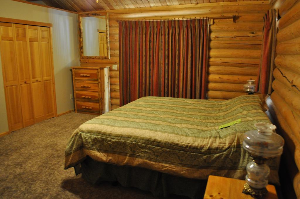 Villa 320 Guest Ranch Gallatin Gateway Habitación foto